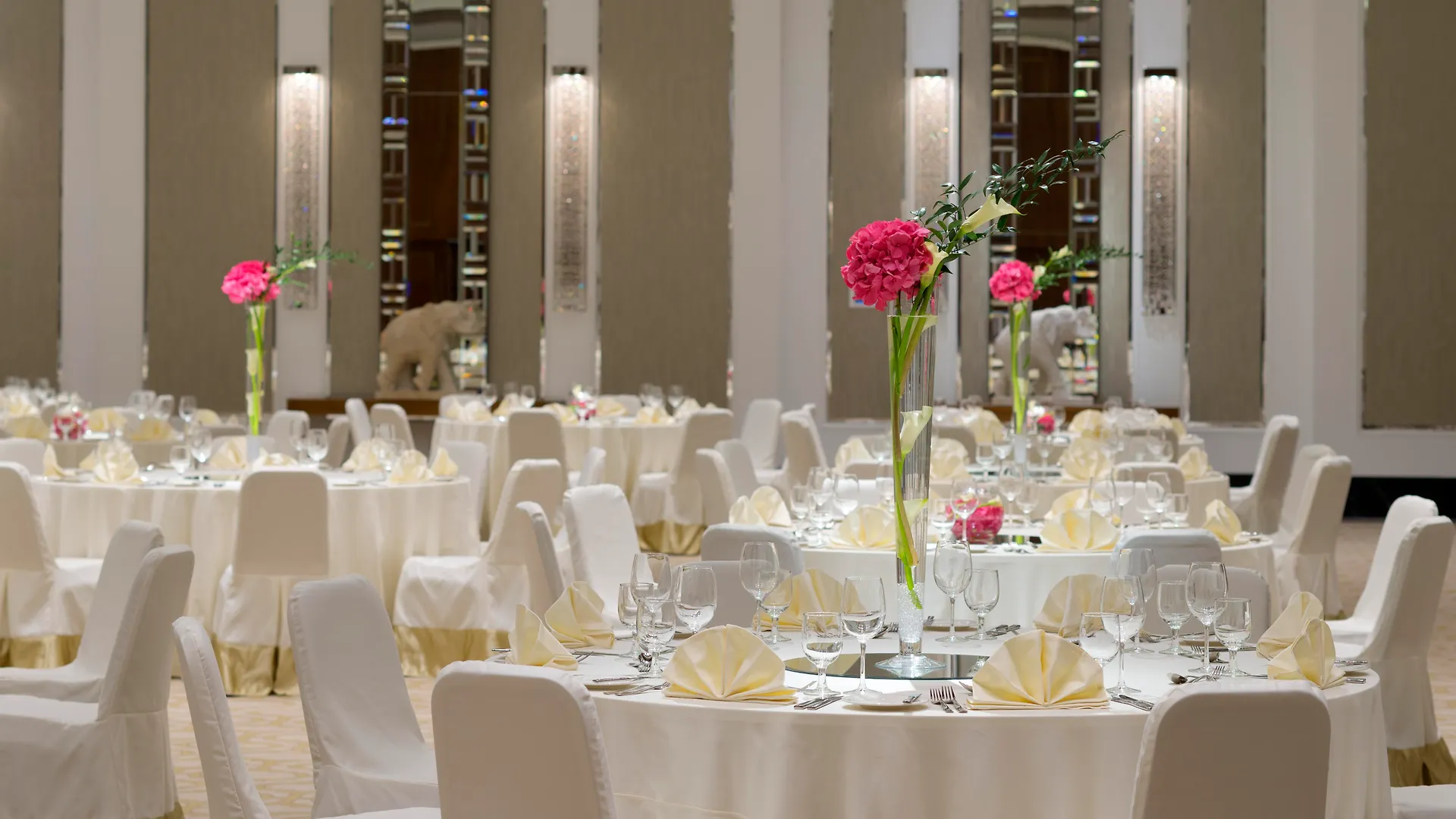 Taj Dubai Hotel