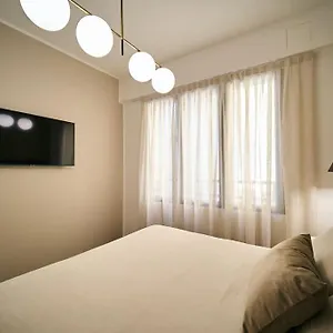 Apartamento Caravaggio Golden House Next To Duomo Milán