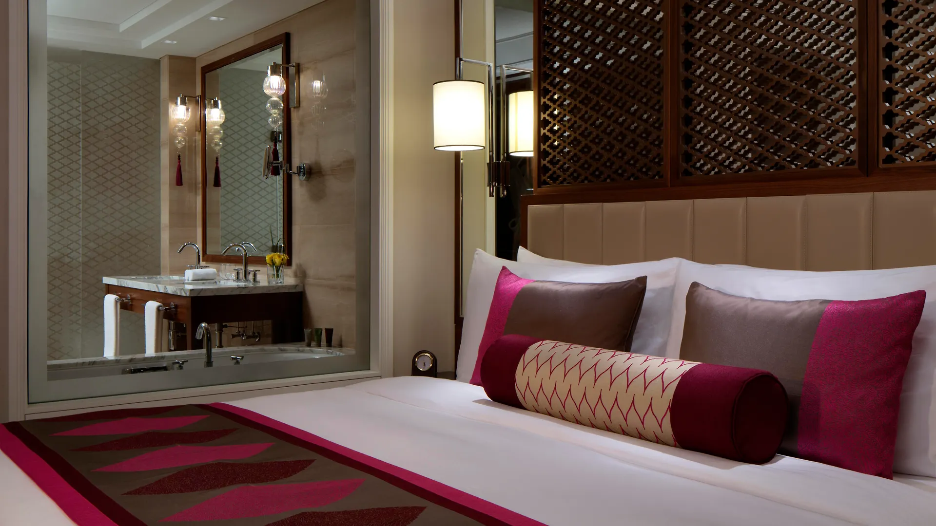 Hotel Taj Dubái 5*,